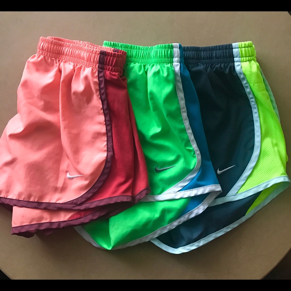 Set of 3 Nike Shorts Size Youth Medium